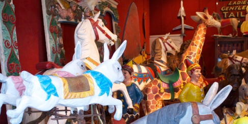 Les antiquaires du Marché Biron de Saint-Ouen vous invitent à 2 semaines magiques