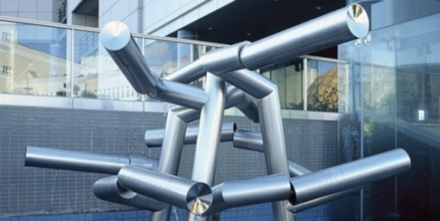 STRATEGY AND ADVICE FOR THE MONUMENTAL ART PROJECT AT ART PARIS, JGM. GALERIE