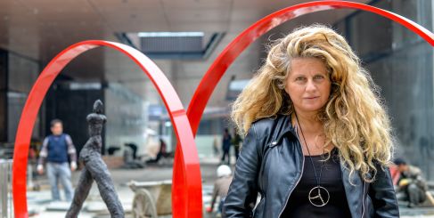 Première édition du festival Panzano Arte, un parcours d'art avec l'artiste Nathalie Decoster en Toscane